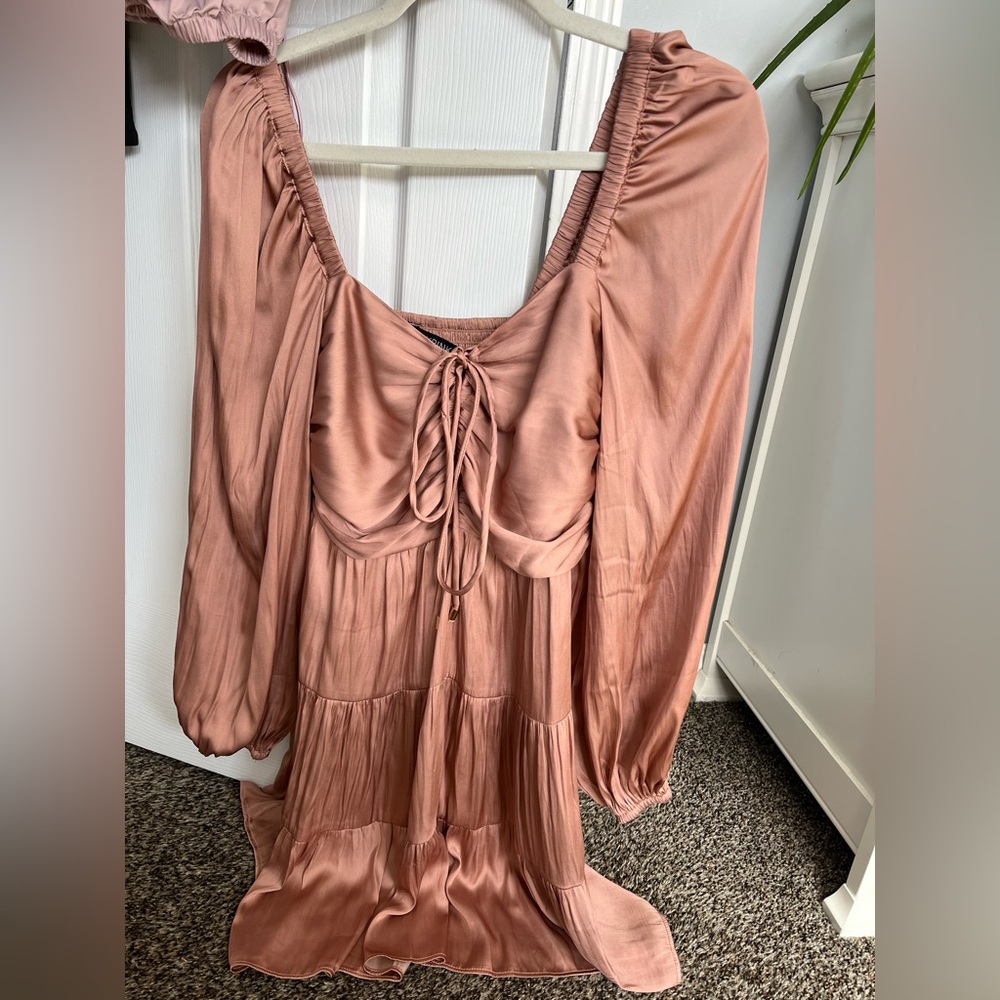 Mink pink dress. Excellent condition. Worn once. Size small